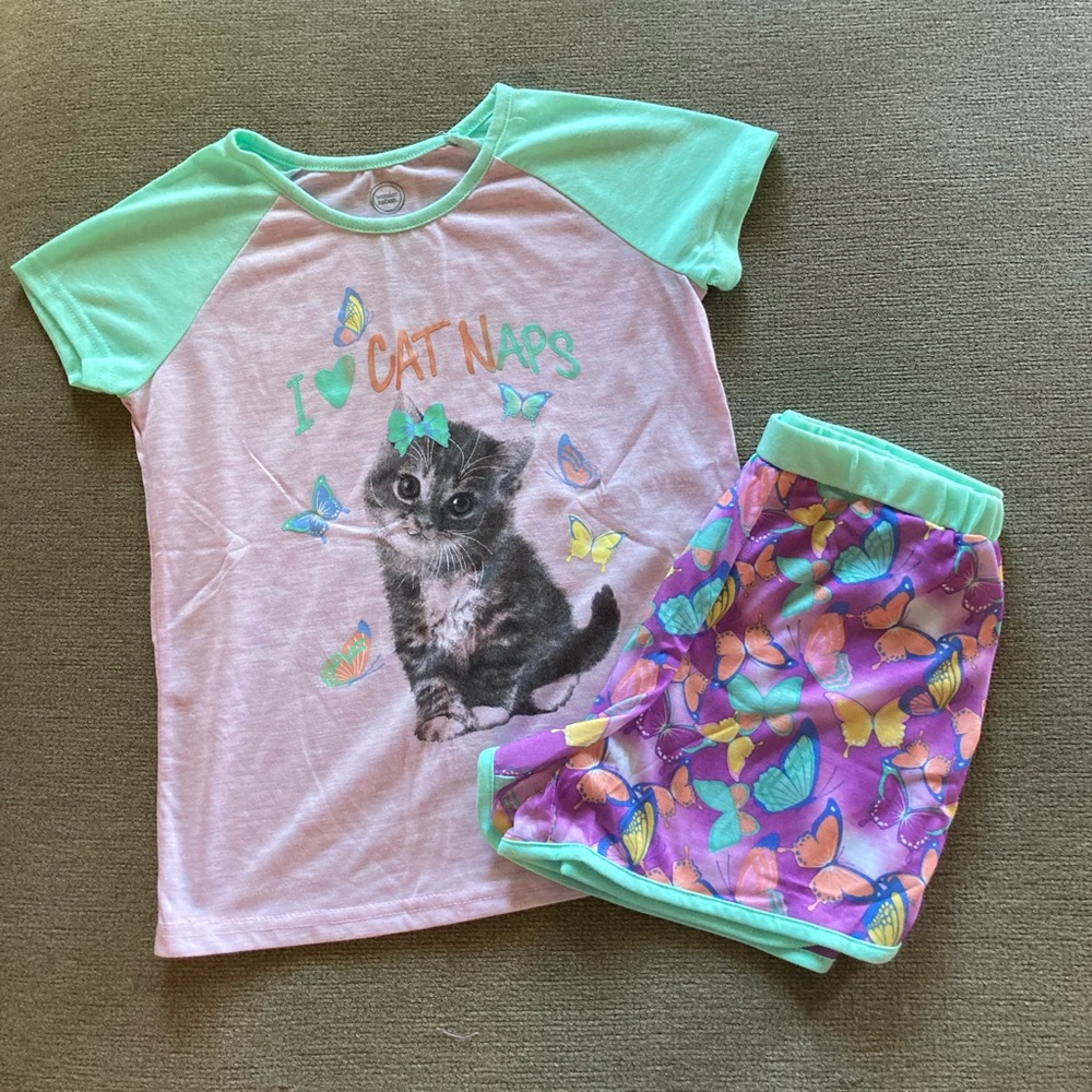 Wonder Nation Girls' Graphic Short Sleeve Top and Shorts 2-Piece Pajamas Cat